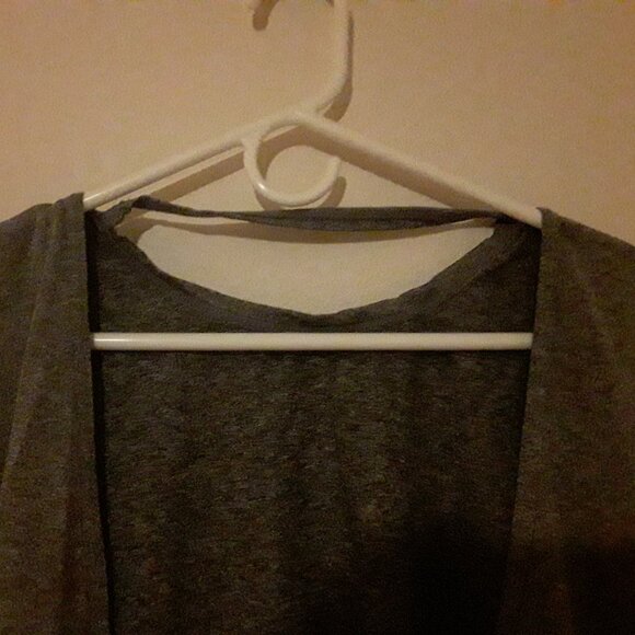 Women's Shein size small grey crop top w/crossover and open back - Picture 3 of 5